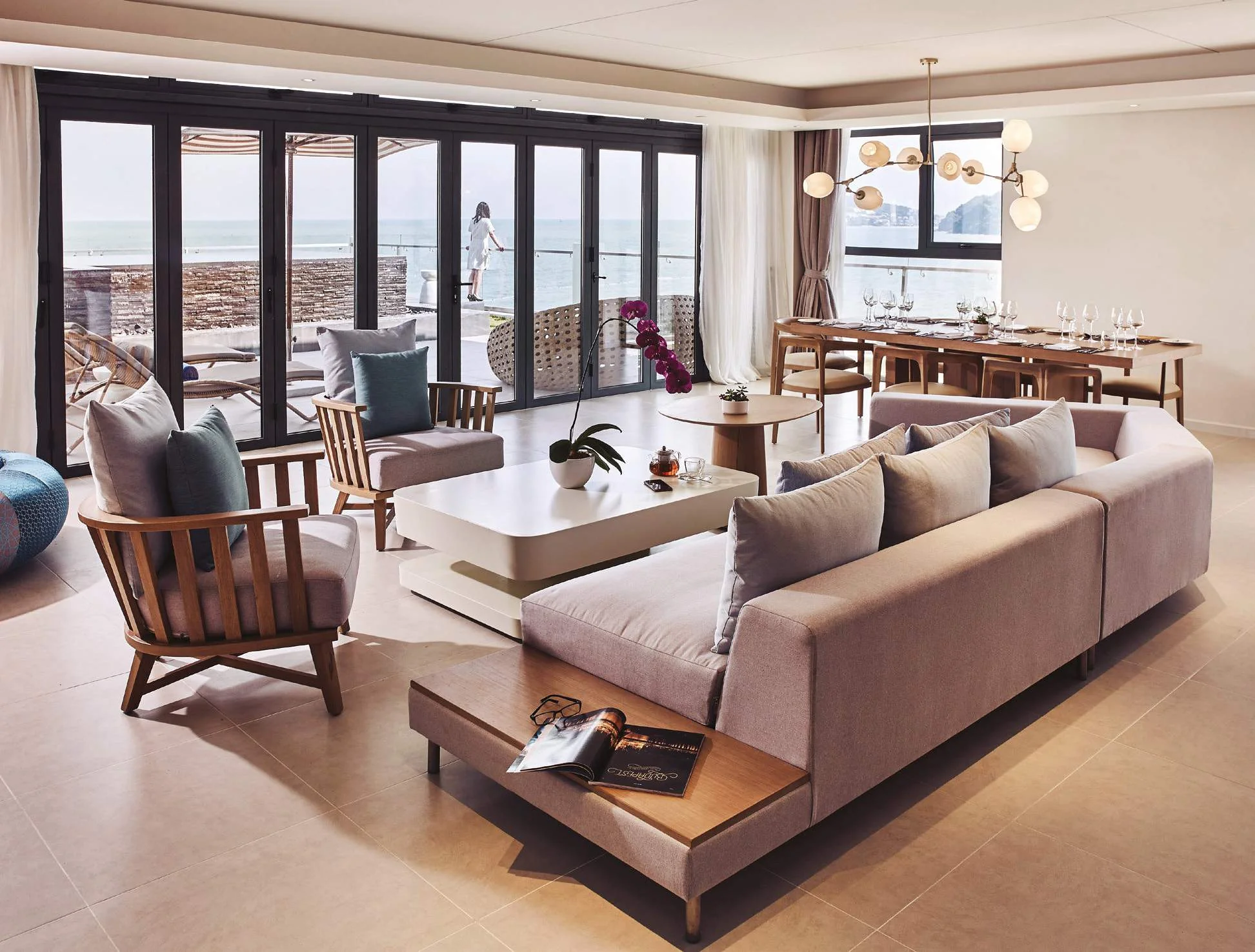 Premier Residences Phu Quoc Emerald Bay — interior details, view 1