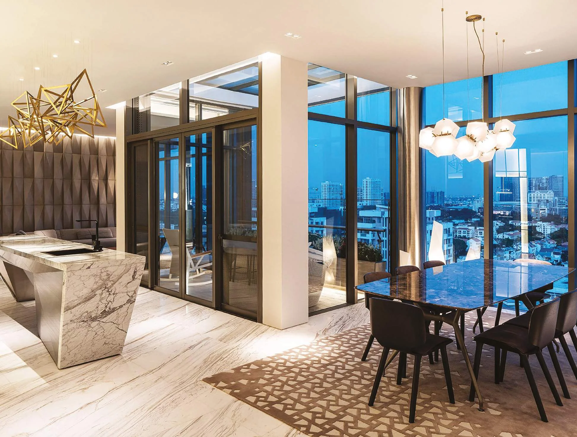 Riverpark Premier Apartment — interior details, view 1